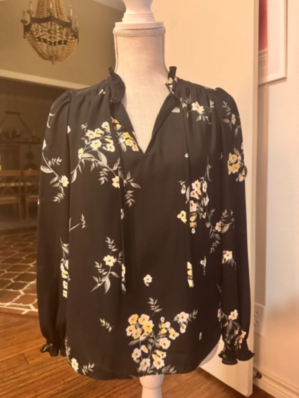 Loft Black Yellow Floral Ruffle Neck Tie Long Sleeve Blouse Size SP